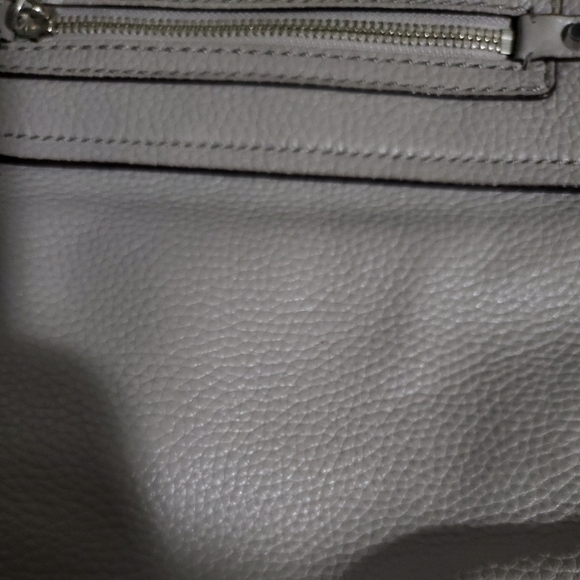 Micheal Kors Grey Purse - Picture 4 of 5